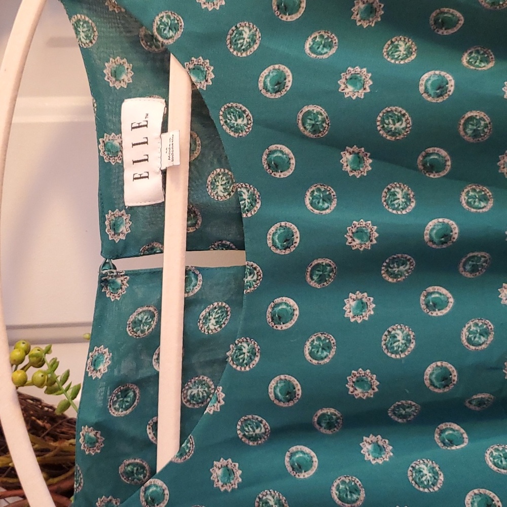 Elle Dress - Picture 4 of 10